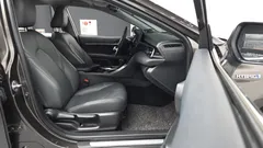 2022 Toyota Camry 2.5 LE Hybrid, коричневый — фото 11