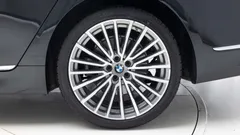 2021 BMW 7-Series 740Li xDrive Design Pure Excellence, чёрный — фото 5