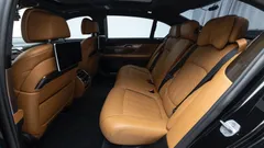 2021 BMW 7-Series 740Li xDrive Design Pure Excellence, чёрный — фото 16