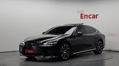2021 Lexus LS 3.5 Luxury AWD, чёрный — фото 1
