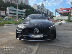 2023 Mercedes-Benz E-Class E300d 4MATIC Coupe — фото 3