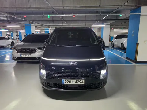 2023 Hyundai Staria Tourer 9-Seater