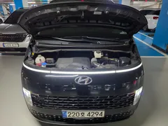 2023 Hyundai Staria Tourer 9-Seater — фото 8