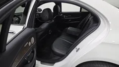 2023 Mercedes-Benz E-Class E300e 4MATIC Exclusive — фото 12