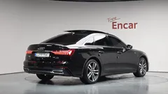 2022 Audi A6 45 TFSI Quattro Premium, чёрный — фото 2