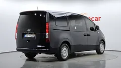 2023 Hyundai Staria Cargo 5-Seater — фото 2