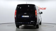 2023 Hyundai Staria Cargo 5-Seater — фото 4