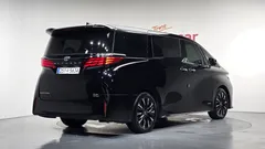2024 Toyota Alphard 2.5 HEV Executive AWD, чёрный — фото 2