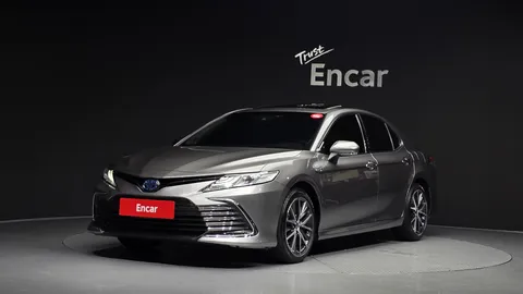 2022 Toyota Camry 2.5 XLE Hybrid