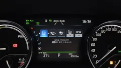 2022 Toyota Camry 2.5 XLE Hybrid, серый — фото 16