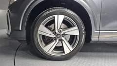 2023 Audi Q2 35 TDI Premium, серый — фото 5