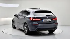 2022 BMW 1-Series 120i Sports — фото 2