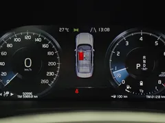 2022 Volvo S60 B5 Inscription, белый — фото 10