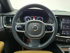 2022 Volvo S60 B5 Inscription, белый — фото 18