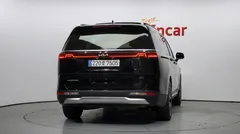 2023 Kia Carnival Diesel 9-Seater Noblesse — фото 4