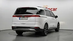 2023 Kia Carnival Diesel 9-Seater Noblesse — фото 2