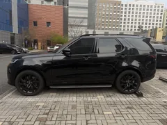 2023 Land Rover Discovery P360 R-Dynamic SE — фото 4