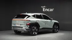 2023 Hyundai Kona Inspiration, зелёный — фото 2