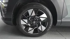 2023 Hyundai Kona Inspiration, зелёный — фото 5