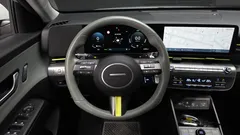 2023 Hyundai Kona Inspiration, зелёный — фото 14