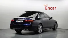 2022 Mercedes-Benz E-Class E350 4MATIC AMG Line — фото 2