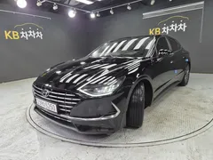 2023 Hyundai Sonata Premium Plus — фото 5