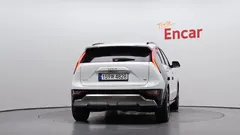 2022 Kia Niro Signature, белый — фото 4