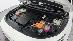 2022 Kia Niro Signature, белый — фото 6