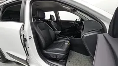 2022 Kia Niro Signature, белый — фото 12