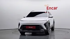 2023 Hyundai Kona Gasoline 1.6 Turbo 2WD, белый — фото 3