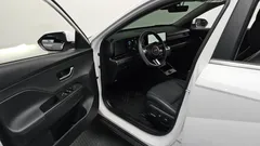 2023 Hyundai Kona Gasoline 1.6 Turbo 2WD, белый — фото 10