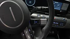 2023 Hyundai Kona Gasoline 2.0 2WD, серебристый — фото 9
