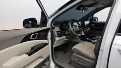 2022 Kia Carnival Diesel 9-Seater Hi-Limousine — фото 10