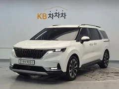 2023 Kia Carnival Diesel 9-Seater Prestige — фото 1
