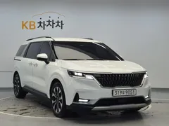 2023 Kia Carnival Diesel 9-Seater Prestige — фото 4
