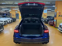 2021 Audi S7 3.0 TDI Quattro, синий — фото 5