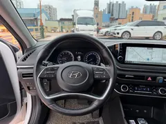 2022 Hyundai Sonata 2.0 — фото 16