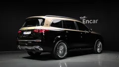 2023 Mercedes-Benz GLS-Class Maybach GLS600 4MATIC Manufakur, золотистый — фото 2