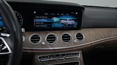 2022 Mercedes-Benz E-Class E300e 4MATIC Exclusive — фото 16
