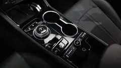 2024 Kia K5 2.0, белый — фото 9