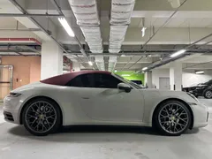 2022 Porsche 911 Carrera 4 Cabriolet — фото 13