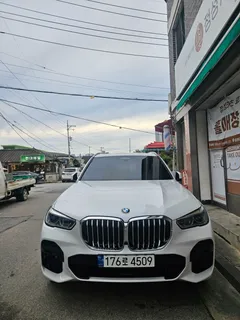 2023 BMW X5 xDrive 40i M Sport — фото 1