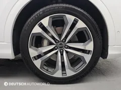 2023 Audi Q8 55 TFSI Quattro Premium — фото 5