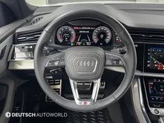 2023 Audi Q8 55 TFSI Quattro Premium — фото 17
