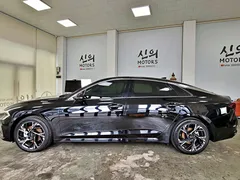 2024 Kia K5 Signature, чёрный — фото 5