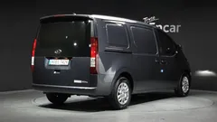 2023 Hyundai Staria Cargo 3-Seater — фото 2