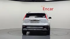 2022 Kia Niro Signature — фото 4