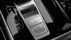 2023 Audi Q8 45 TDI Quattro Premium — фото 12