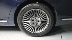 2021 Genesis G90 3.8 AWD, синий — фото 5