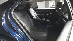 2021 Genesis G90 3.8 AWD, синий — фото 12